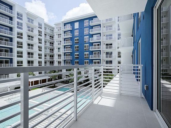 3rd image of 2335 NE 186th St #1-0134