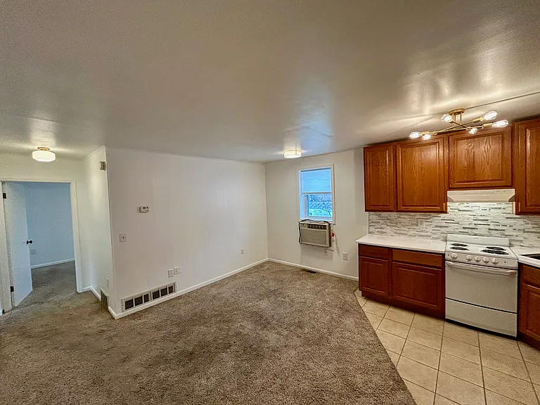 1606 Clawson St #D — Photo 7