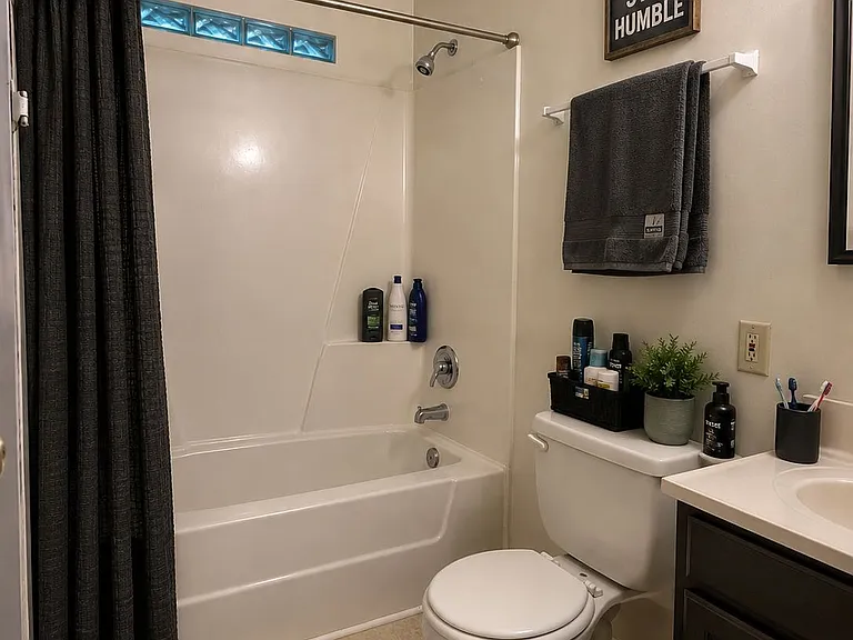 425 N Roosevelt St — Photo 4