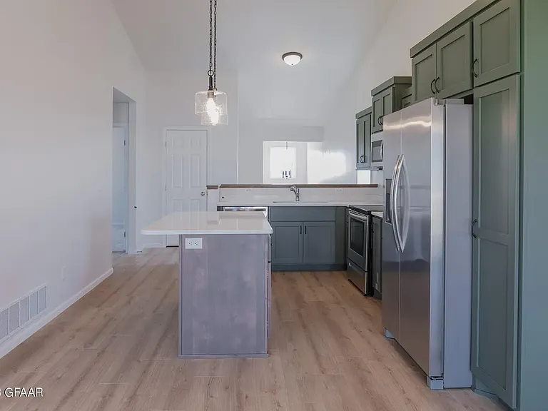 1020 David Dr — Photo 20