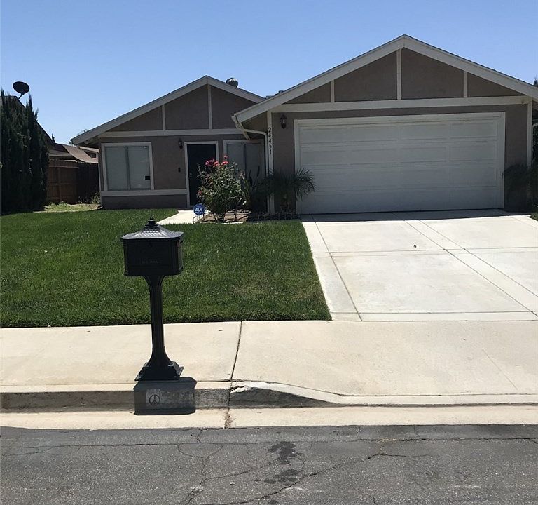 1st image of 24451 Glencrest Dr