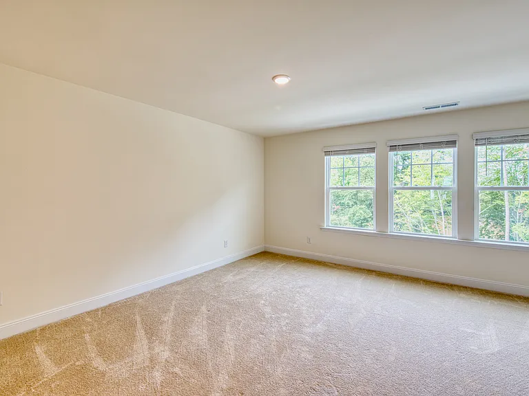 655 Sefton Park Dr — Photo 12