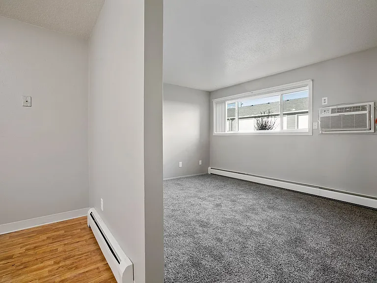 Colton Heights Apartments — Photo 19