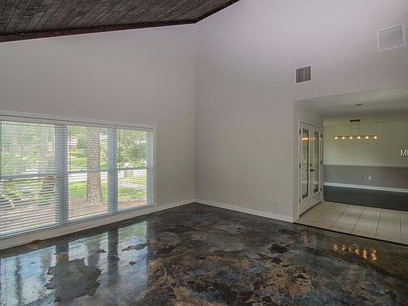 5th image of 4504 Pine Hollow Dr