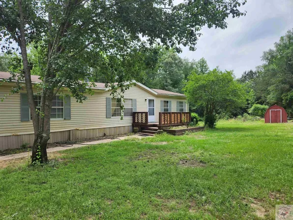 121 County Road 1145, Atlanta, TX 75551