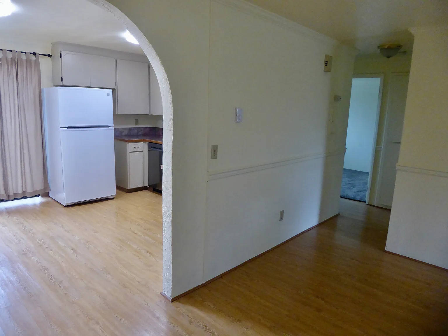 152 W Hendrickson Road — Photo 3