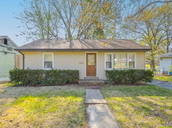 3214 Krem Ave, Saint Ann, MO 63074