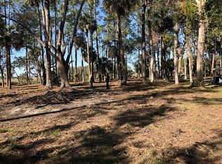 7 Cedar Ln, Hilton Head Island, SC 29926