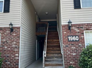 1960 Crest Hollow Dr APT 202, Winston Salem, NC 27127