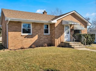 1710 Cora St, Crest Hill, IL 60403