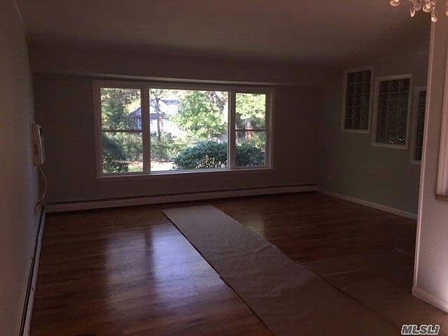 1st image of 31 Pleasant Ave