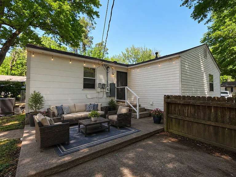 3547 Randolph St — Photo 3