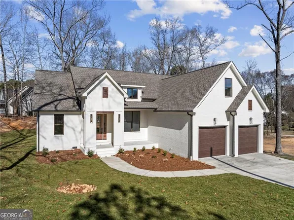 301 Windy Hill Dr, Calhoun, GA 30701