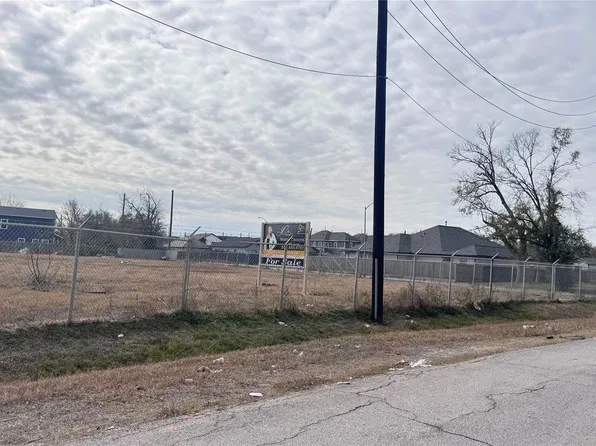 6409 Haight St, Houston, TX 77028
