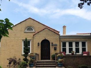 9309 S 54th Ave, Oak Lawn, IL 60453