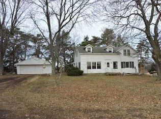 W8805 Hammarquist Rd, Fort Atkinson, WI 53538