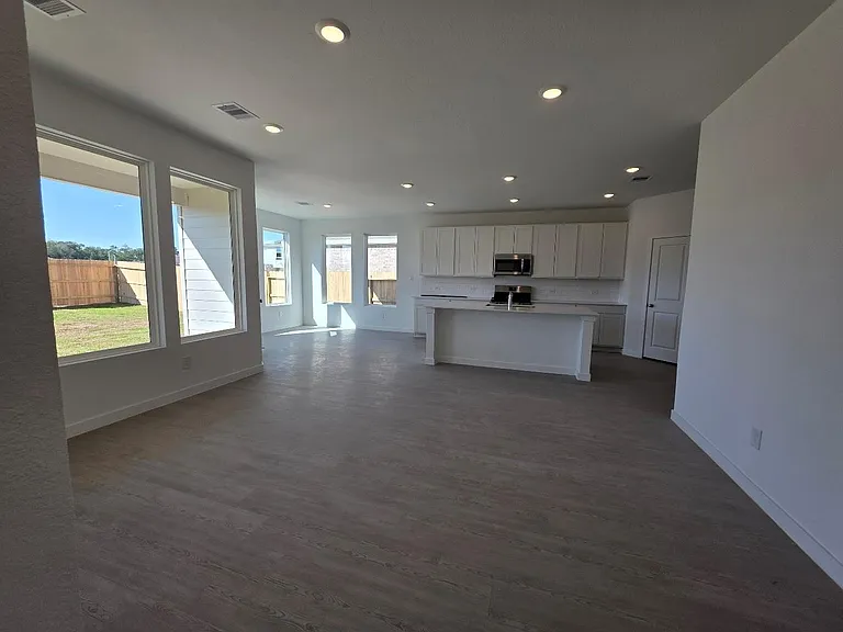1743 Magnolia Jade Ct — Photo 7
