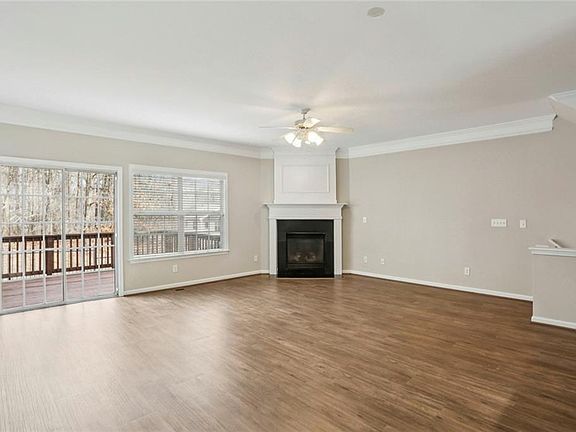 4th image of 642 Bernay Way