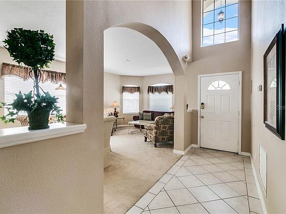 3rd image of 305 Bonville Dr