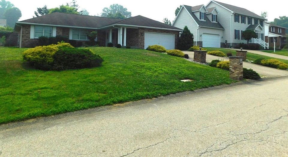 1st image of 321 Meadowlark Dr