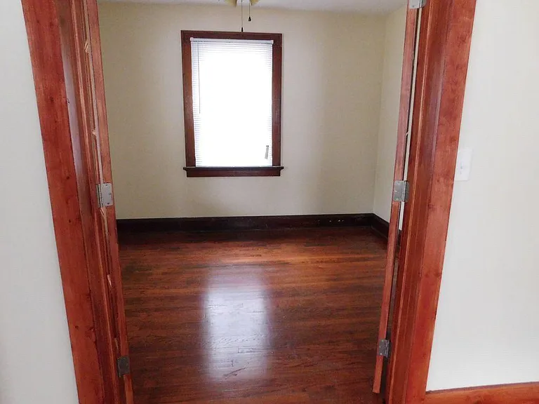 3214 C Ave NE — Photo 4