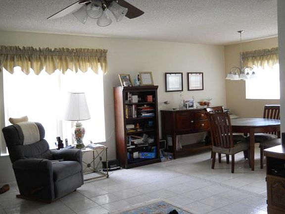 4th image of 14 Lake Vista Trl APT 107