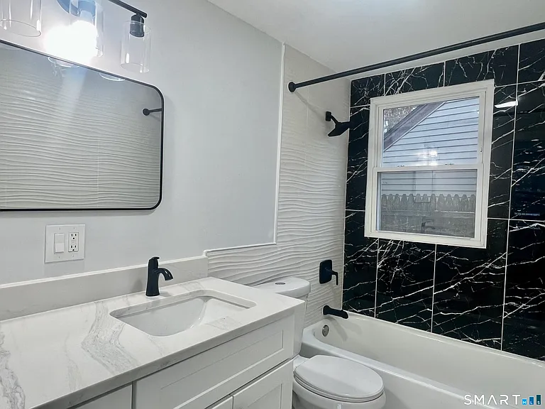 100 Holmes Ave #1 — Photo 3