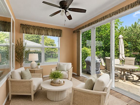 2nd image of 11936 Tuliptree Ln