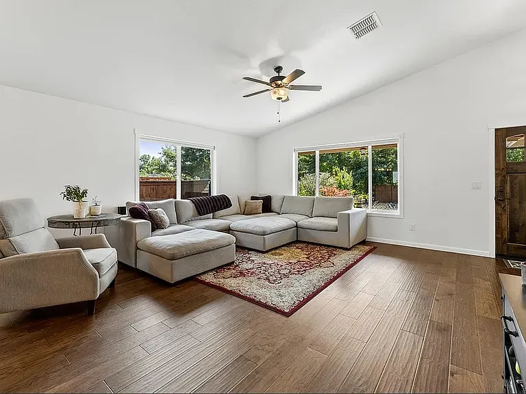 183 Lincoln Rd — Photo 10