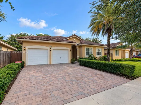 1025 NE 16th Ave, Homestead, FL 33033