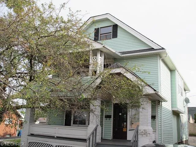 7523 Brookpark Rd photo 1