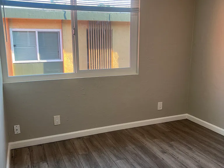 2124 90th Ave #17 — Photo 13