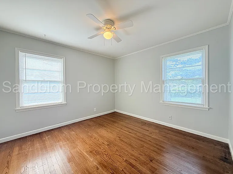 4624 E 24th Pl — Photo 12
