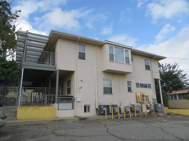 147 Mariposa Ave #F — Photo 31