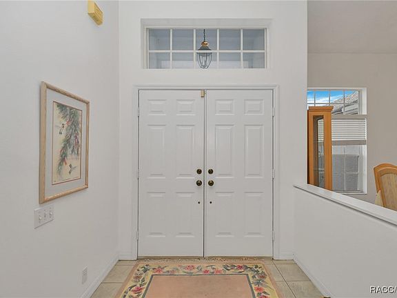 5th image of 35 Black Willow St