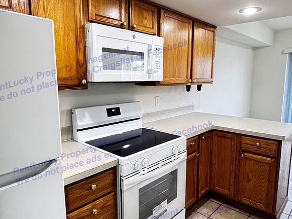 5th image of 669 SW 20th St #A