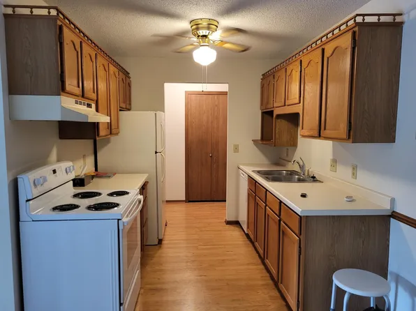 3130 Cory Ln APT 206, Hastings, MN 55033