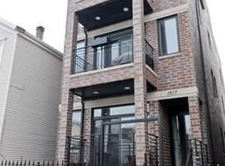 1517 W Augusta Blvd #1, Chicago, IL 60642