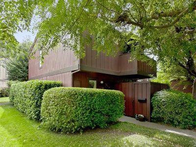 14 Rally Ct, Fairfax, CA, 94930