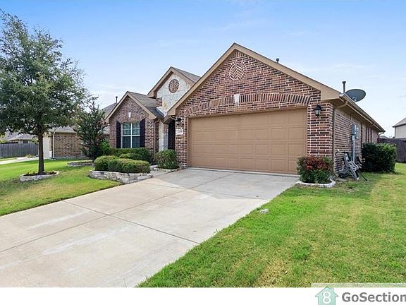 2nd image of 2500 Castle Creek Dr
