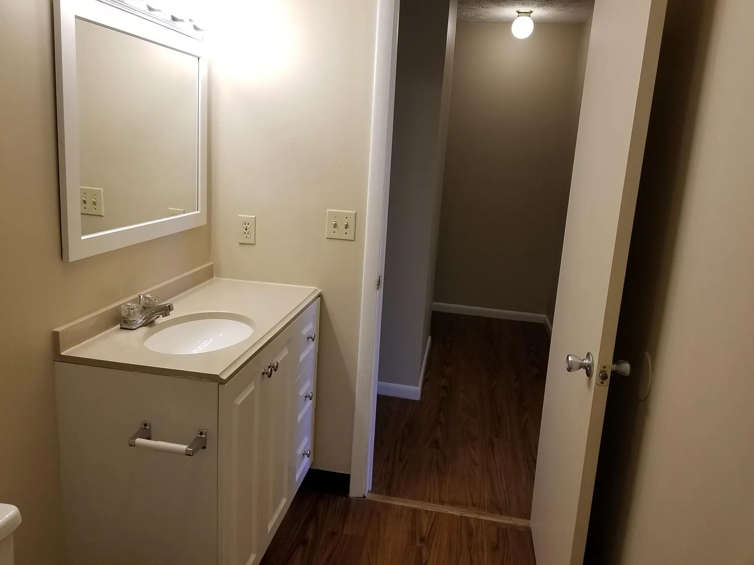 5 bed, 2.5 bath, 1480 sqft, $599 — Photo 3