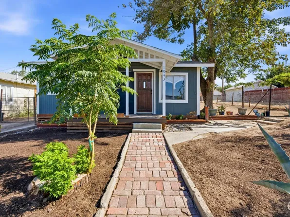 1043 Wood St, Taft, CA 93268