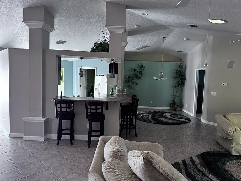 503 Ridgewood St — Photo 6