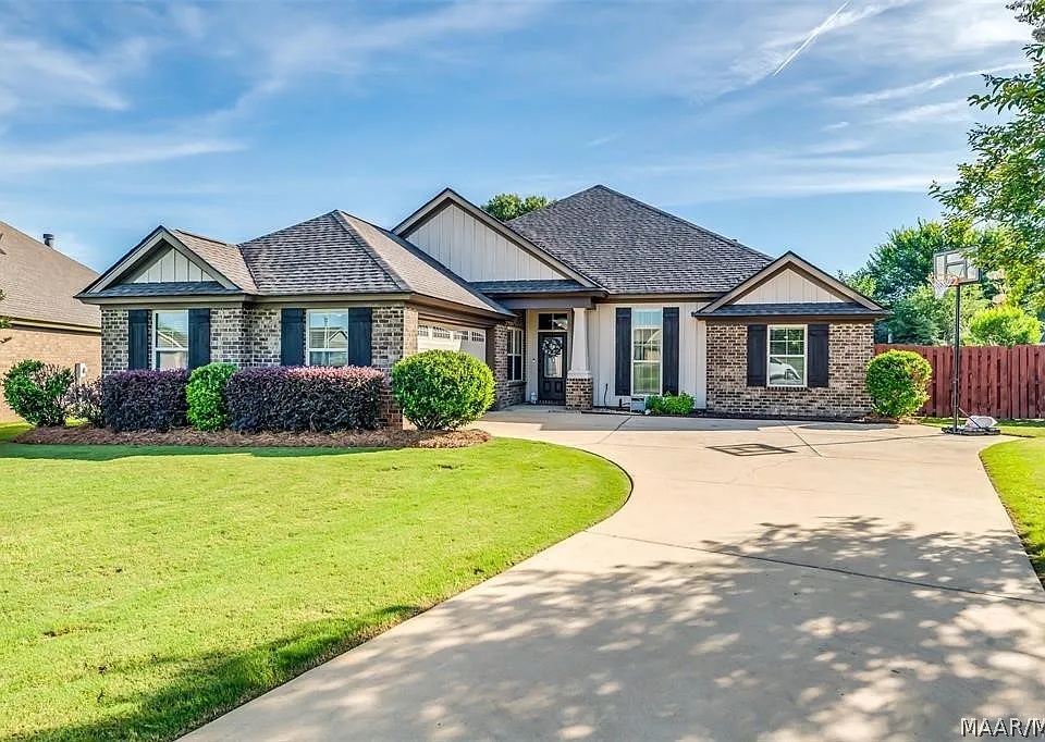 8860 Pemberton Park