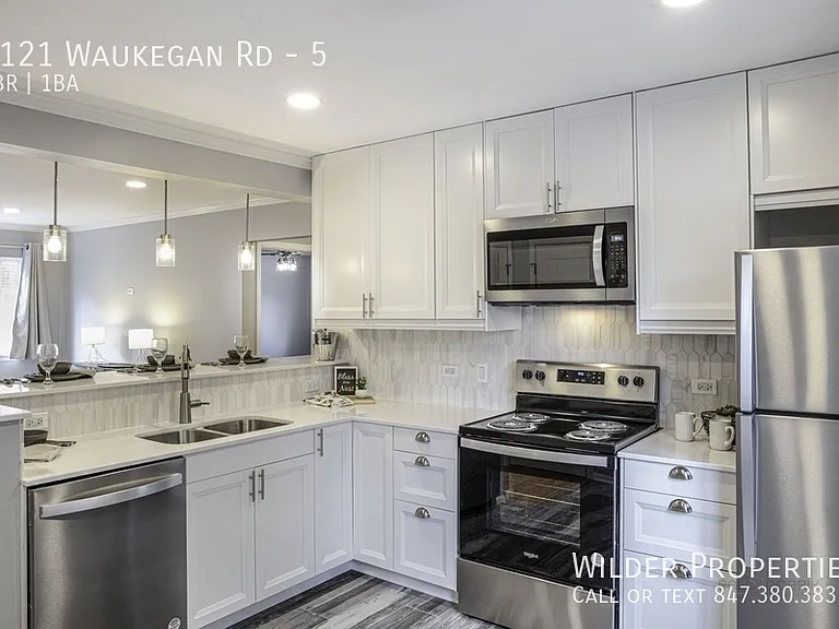 1121 Waukegan Rd #5 — Photo 6