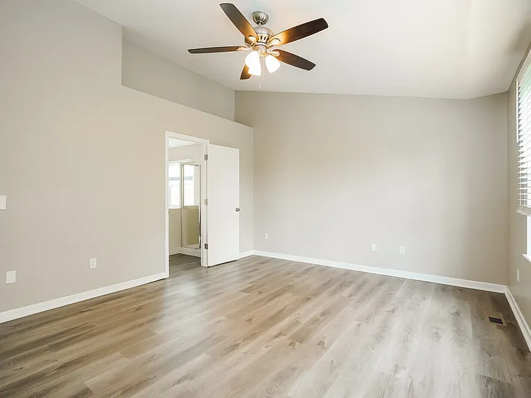 111 Brenden Loop — Photo 12