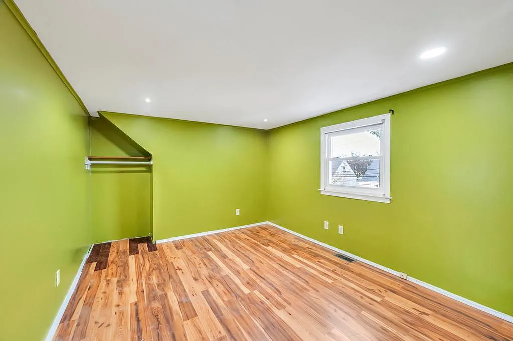 2 bed, 700 sqft, $2,500 — Photo 4