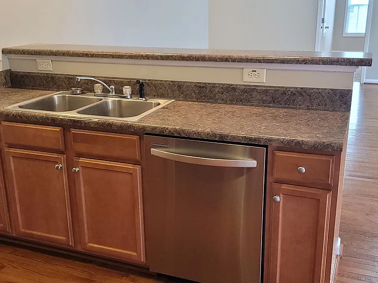 8022 Raymede Ct — Photo 5