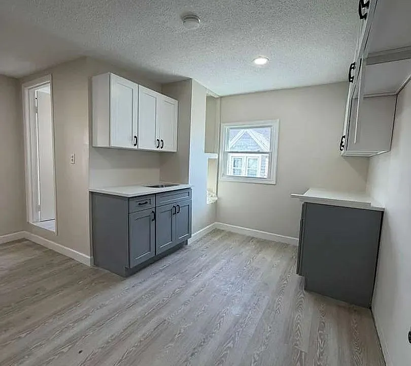 57 Magnolia St #2