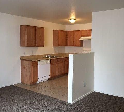 3rd image of 5930 S Jeanette Blvd Unit 2106
